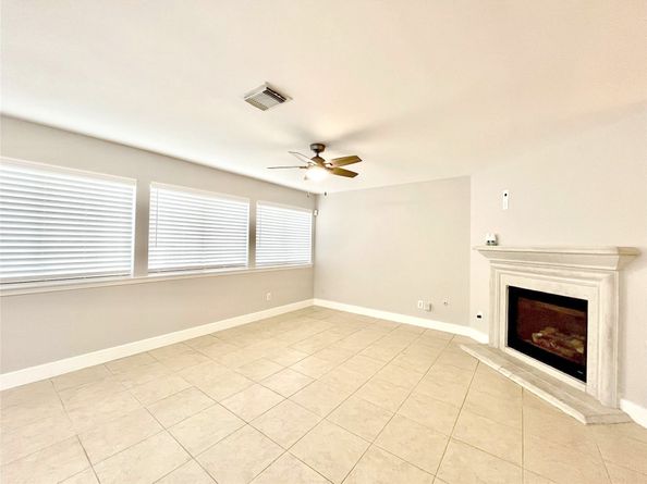 1511 Nichole Woods Drive, Houston TX 77047