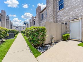 2966 Holly Hall Street 2966, Houston TX 77054