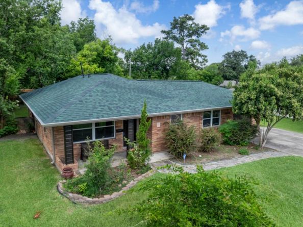10406 Woodwind Drive, Houston TX 77025