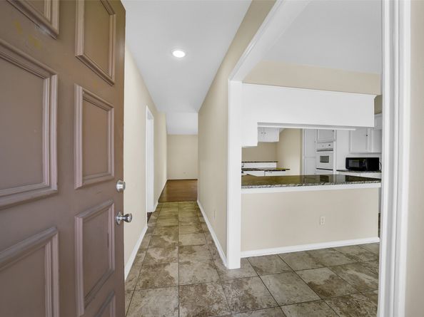 5303 Lincoln Green Drive, Katy TX 77493