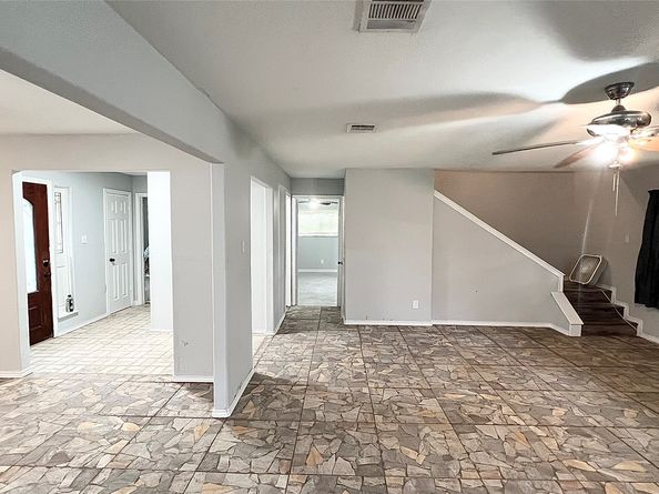 803 Glen Hollow Drive, Conroe TX 77385