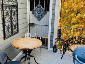 9E Cove Lane, North Bergen NJ 07047