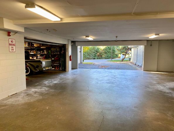 9E Cove Lane, North Bergen NJ 07047