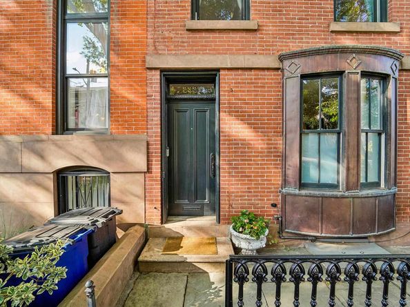 232 1/2 4th St, Jersey City NJ 07302