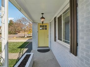 5530 Holland Drive, Arvada CO 80002