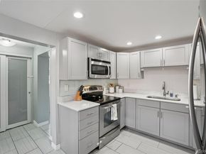 5530 Holland Drive, Arvada CO 80002