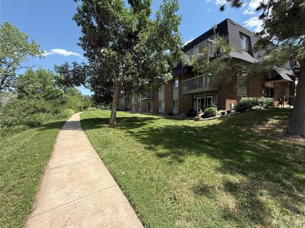 309 E Highline Circle 102, Centennial CO 80122