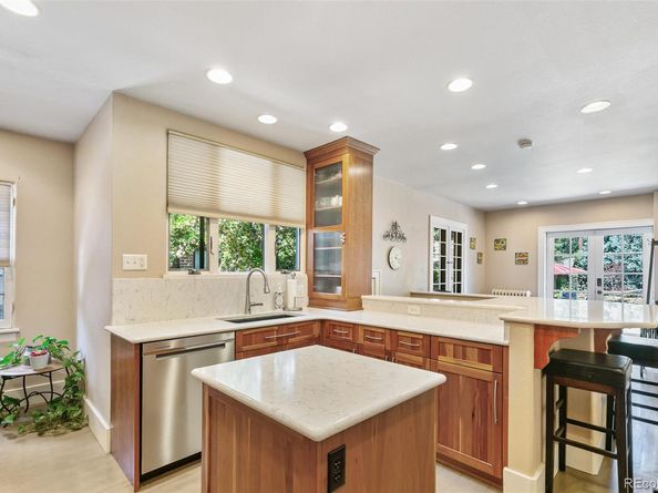 4621 E 17th Avenue Parkway, Denver CO 80220