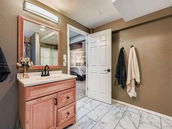 5311 S Valdai Street, Aurora CO 80015