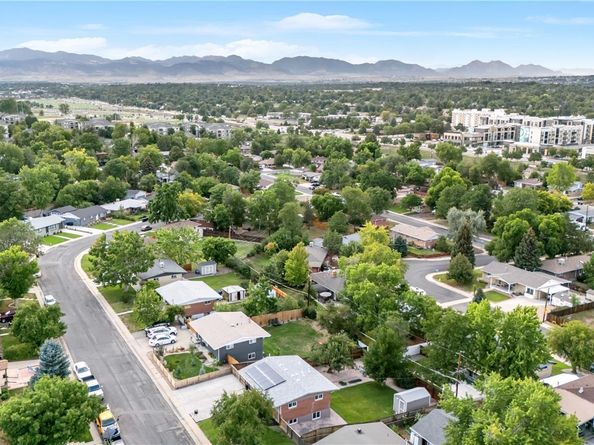 9611 W 56th Place, Arvada CO 80002