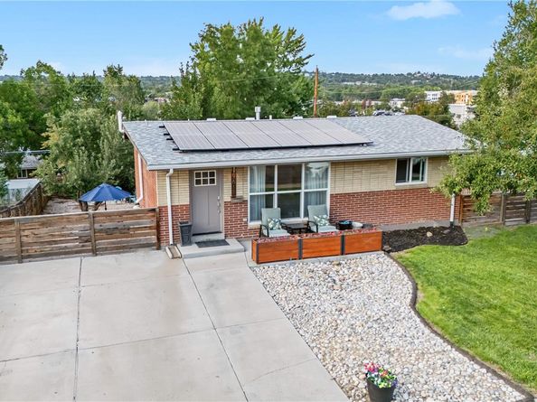 9611 W 56th Place, Arvada CO 80002