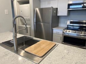 2575 S Syracuse Way M306, Denver CO 80231