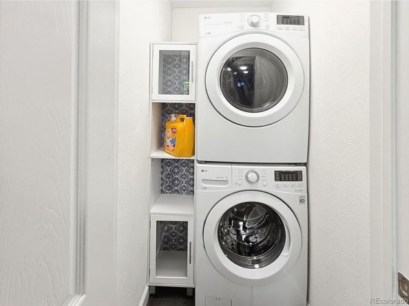 1269 Red Mountain Drive, Longmont CO 80504