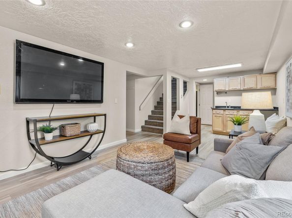 6465 W 32nd Avenue, Wheat Ridge CO 80033