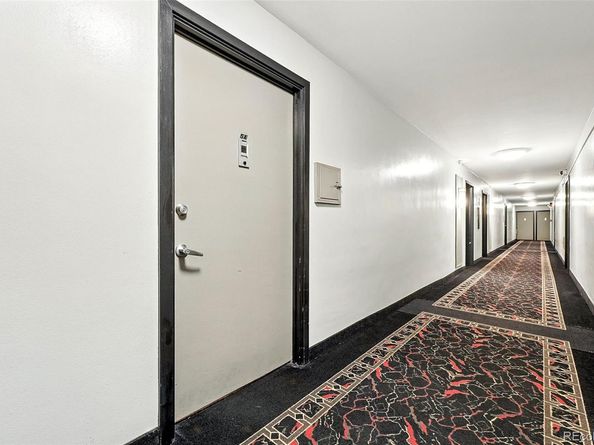 888 N Logan Street 5A, Denver CO 80203