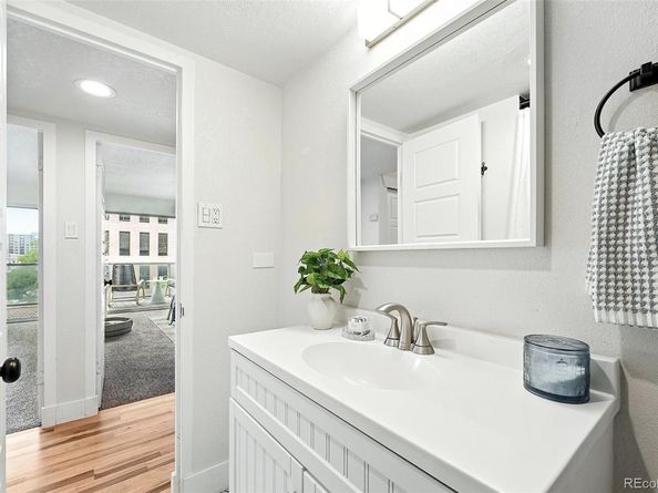 888 N Logan Street 5A, Denver CO 80203
