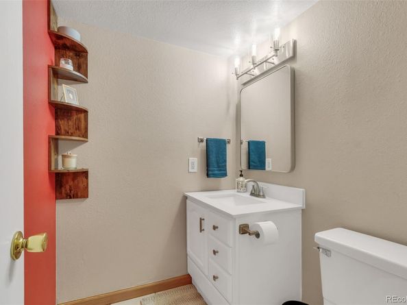 387 Upham Street, Lakewood CO 80226