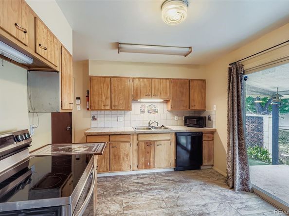 599 S Swadley Street, Lakewood CO 80228