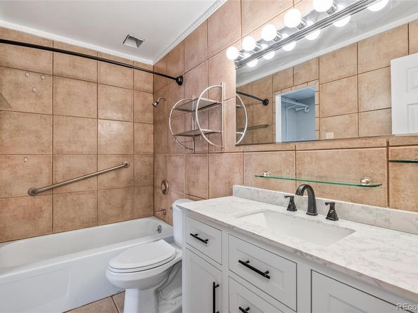 765 S Alton Way 6B, Denver CO 80247