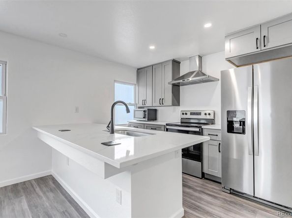 10 S Irving Street, Denver CO 80219