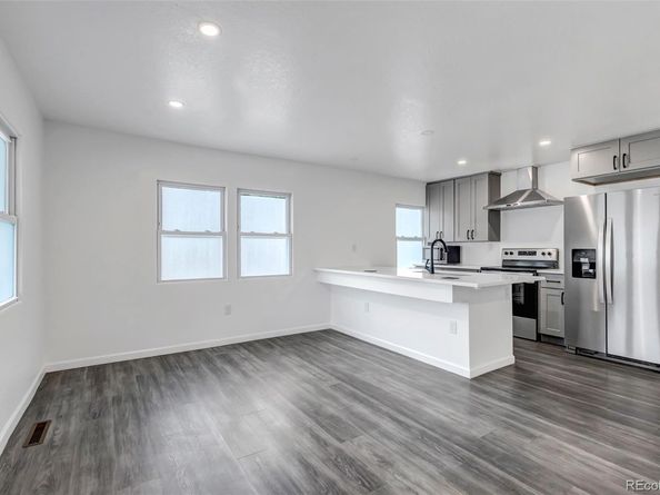 10 S Irving Street, Denver CO 80219