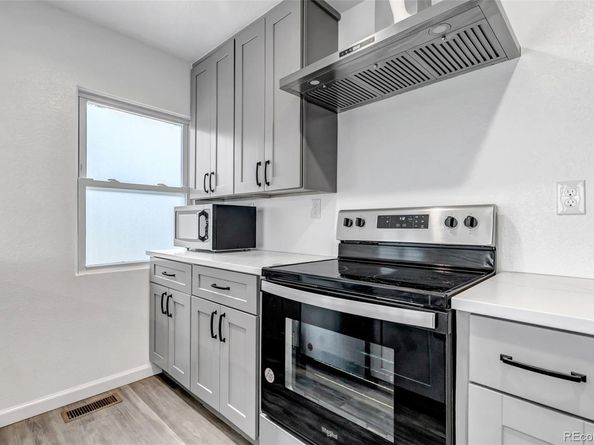10 S Irving Street, Denver CO 80219