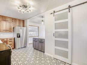 1117 Collyer Street, Longmont CO 80501