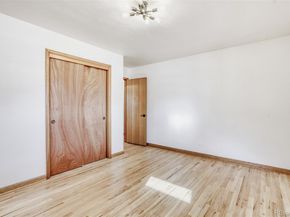 1117 Collyer Street, Longmont CO 80501