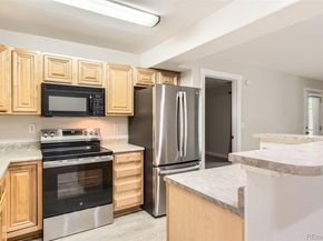 5201 S Fox Street 102, Littleton CO 80120