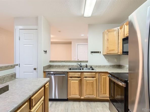 5201 S Fox Street 102, Littleton CO 80120