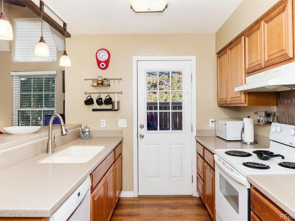 14199 E Dickinson Drive B, Aurora CO 80014