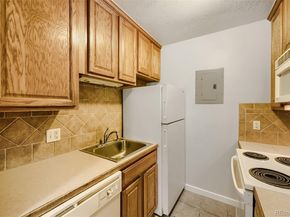 733 E 2nd Avenue 103, Denver CO 80203