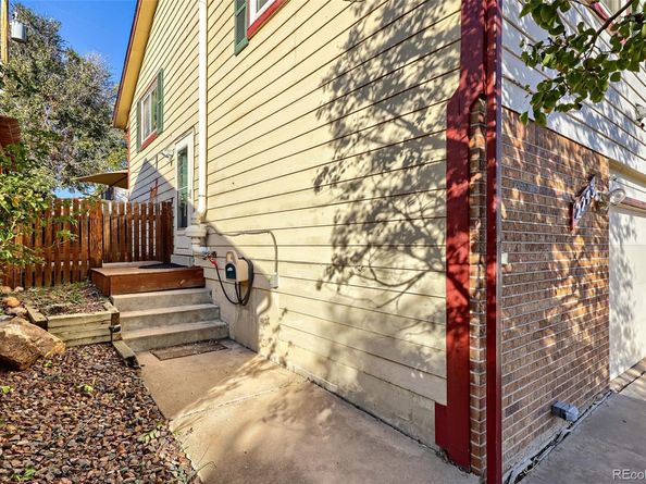 2243 W Hillside Avenue, Englewood CO 80110