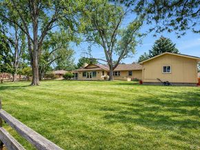 2429 S Chase Lane, Lakewood CO 80227