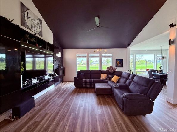 653 Glenarbor Circle, Longmont CO 80504