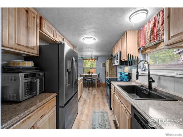 311 Chinook Avenue, Longmont CO 80504