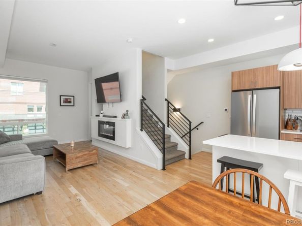 910 W 40th Avenue, Denver CO 80211