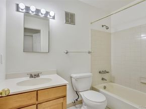 2471 S Xanadu Way B, Aurora CO 80014