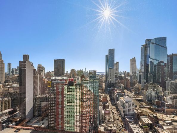 350 West 42nd Street 37H, New York NY 10036