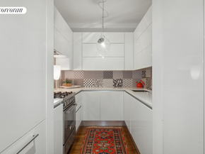 25 East 69th Street 3A, New York NY 10021
