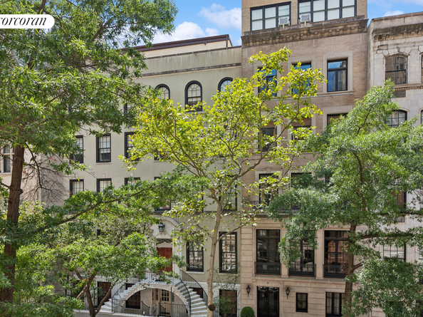 25 East 69th Street 3A, New York NY 10021