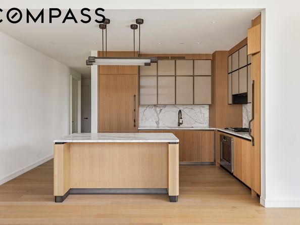 515 West 18th Street 816, New York NY 10011