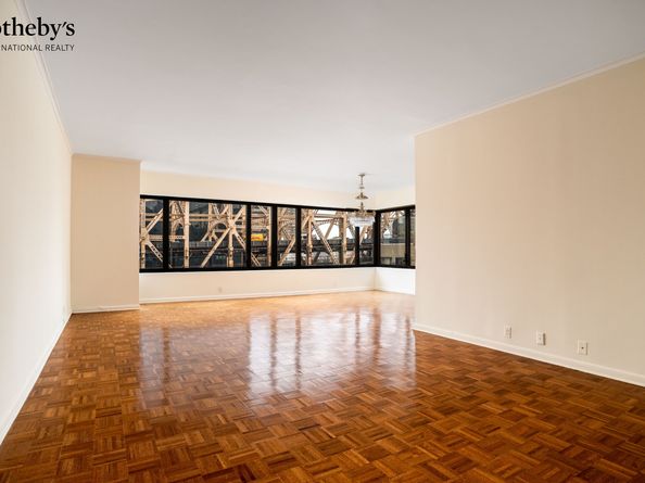 425 East 58th Street 8F, New York NY 10022