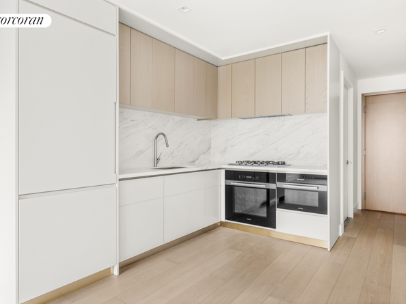 208 Delancey Street 4G, New York NY 10002