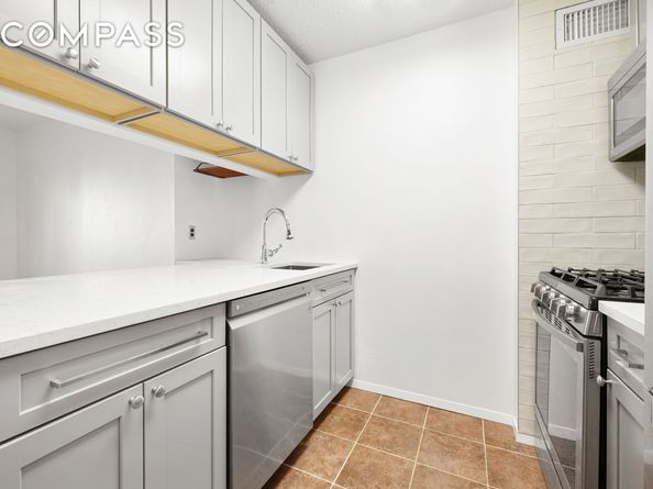 376 Broadway 9D, New York NY 10013