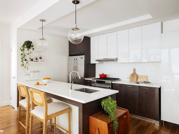 214 North 11th Street 3V, Brooklyn NY 11211