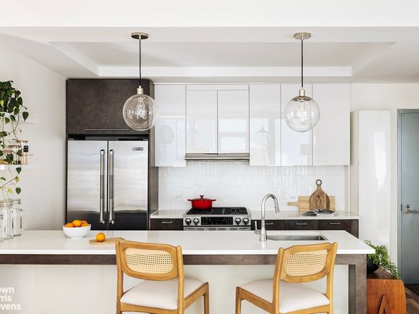 214 North 11th Street 3V, Brooklyn NY 11211