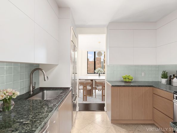 30 West 61st Street 21C, New York NY 10023