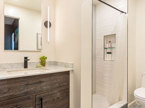 60 East 8th Street 30F, New York NY 10003