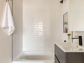60 East 8th Street 30F, New York NY 10003